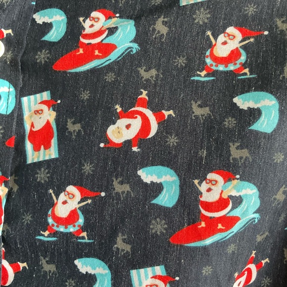 Simon Banks Surfing Santa at the Beach Santa Size Medium 15.5” (L1) - Picture 2 of 8